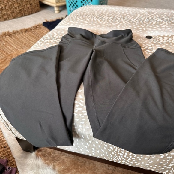 Old Navy Gray Leggings Stretchy Comfort - Picture 2 of 3